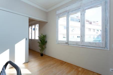 Apartamento para Alugar em Barcelona Santa Amèlia  -  Plaza Artós