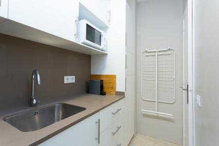 Estudio en alquiler temporal con cama doble en Sarrià