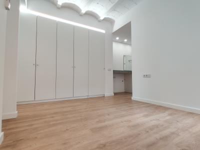 Appartement te huur in Barcelona Artesania - Via Julia