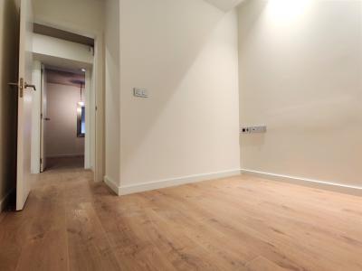 Wohnung zur Miete in Barcelona Avinguda Paral·lel - Poeta Cabanyes