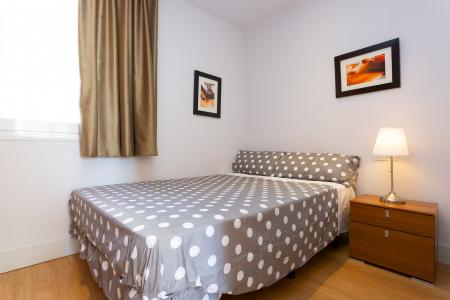 Appartement te huur in Barcelona Pare Laínez - Sardenya