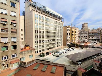 Appartement te huur in Barcelona Ronda Universitat - Balmes