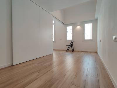 Appartement te huur in Barcelona Ronda Universitat - Balmes