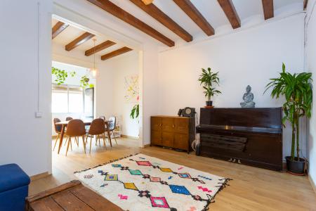 Appartement te huur in Barcelona Àlaba - Pere Iv