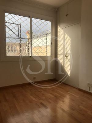 Penthouse te huur in Barcelona Plaza Vila De Madrid - Francesc Pujols