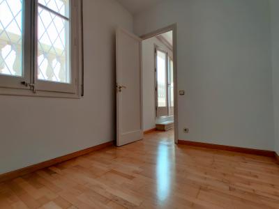 Penthouse te huur in Barcelona Plaza Vila De Madrid - Francesc Pujols