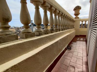Penthouse te huur in Barcelona Plaza Vila De Madrid - Francesc Pujols