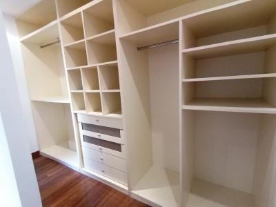 Piso en Alquiler en Barcelona Sostres - Arnold Schönberg