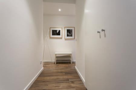 Inmueble amueblado de 56 m² en Ciutat Vella con despacho