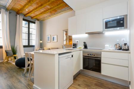 Inmueble amueblado de 56 m² en Ciutat Vella con despacho