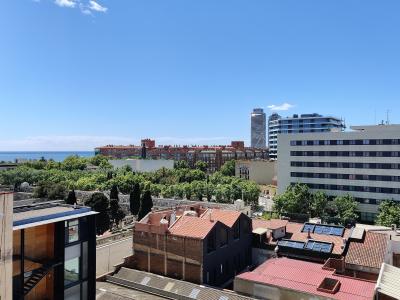 Ático en Alquiler en Barcelona Roc Boronat - Doctor Trueta