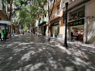 Appartement à louer à Barcelona Rogent - Aragó