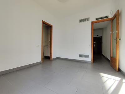 Appartamento in Affitto a Barcelona Sant Bertrán - Om