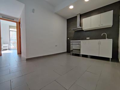 Appartamento in Affitto a Barcelona Sant Bertrán - Om