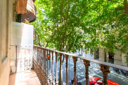 Lujoso piso con terraza en Eixample
