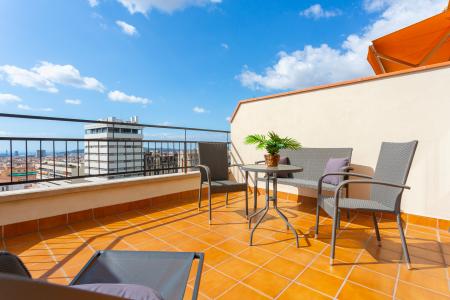Asombroso ático de 75 m2 situado en Gràcia