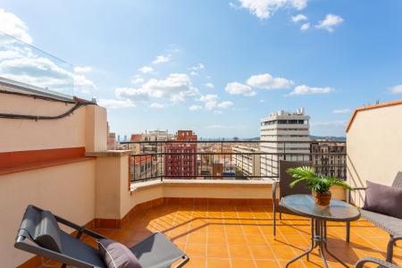 Asombroso ático de 75 m2 situado en Gràcia