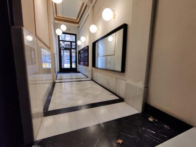 Piso en Alquiler en Barcelona Aragó - Calabria