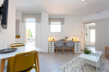 Ático de alquiler en la Dreta del Eixample con terraza