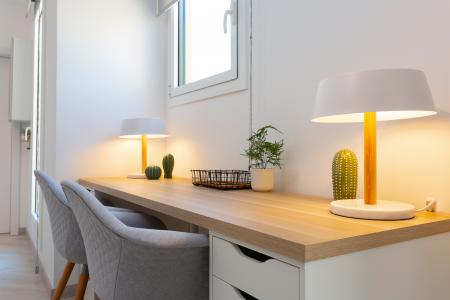 Ático de alquiler en la Dreta del Eixample con terraza