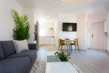 Ático de alquiler en la Dreta del Eixample con terraza