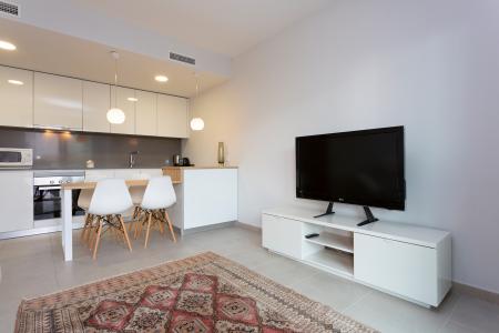 Piso de 2 habitaciones con terraza y piscina
