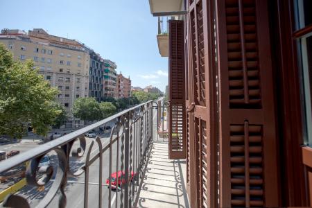 Espectacular piso en el barrio Sagrada Familia