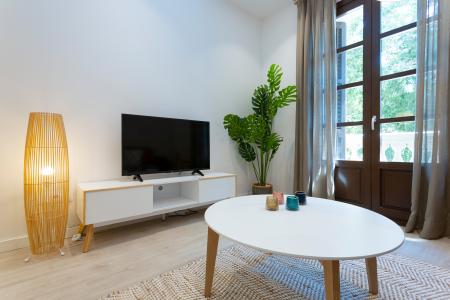 Appartement te huur in Barcelona Consell De Cent - Dos De Maig