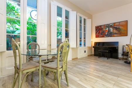 Unifamiliar adosada te huur in Barcelona Sant Tomàs - Palafox (special Condition)