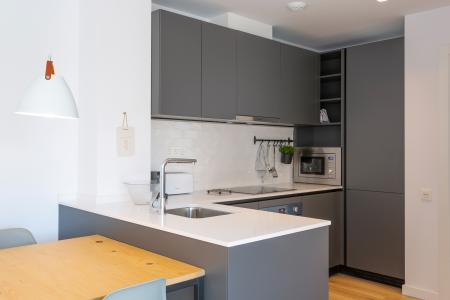 Pis en Lloguer a Barcelona Camelies - Escorial (10 Months Minimum)