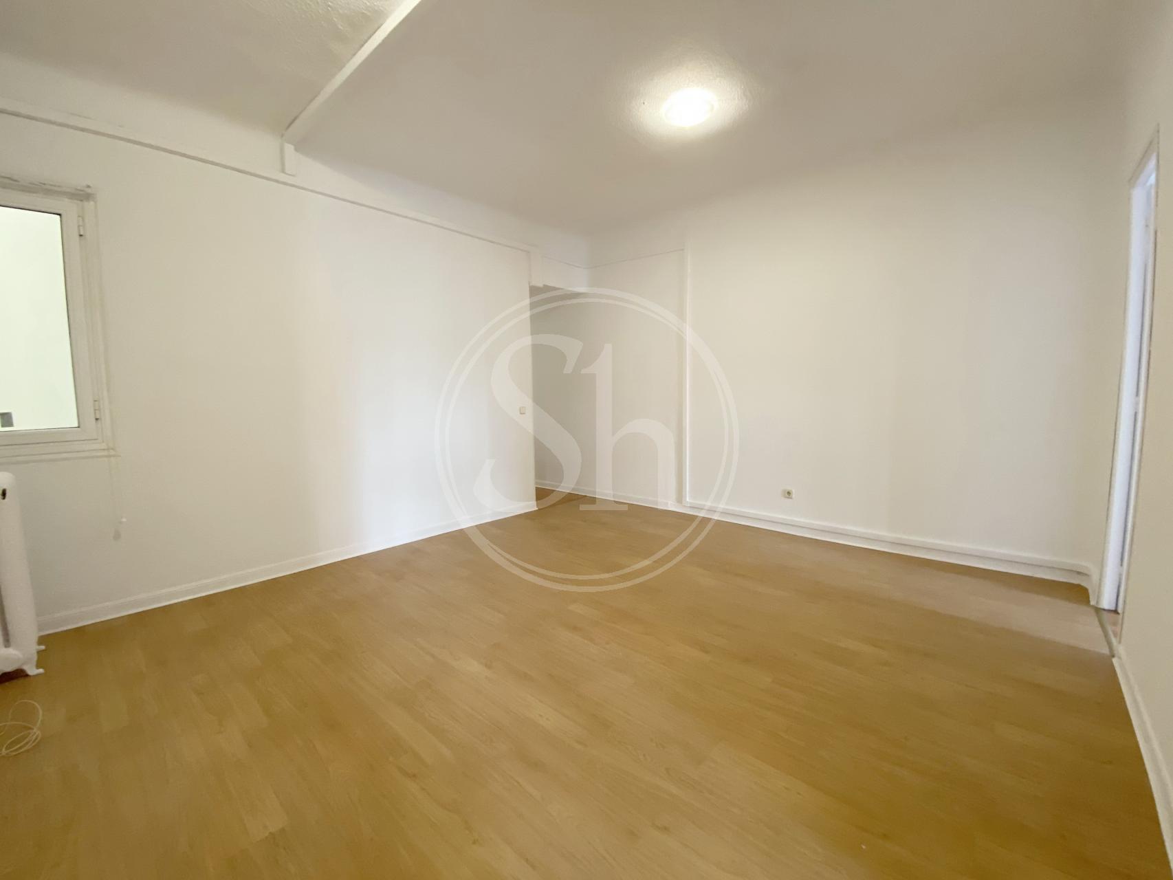 Appartement te huur in Madrid Conde De Peñalver - Barrio Salamanca