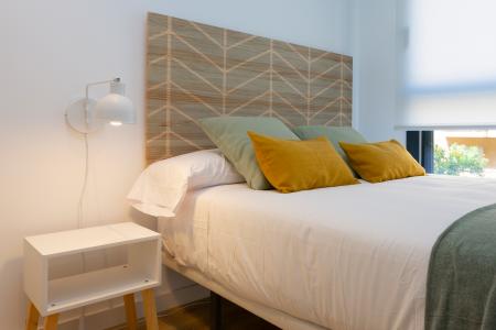 Pis en Lloguer a Barcelona Camelies - Escorial (10 Months Minimum)