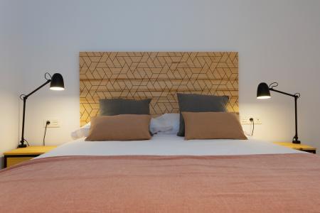 Pis en Lloguer a Barcelona Camelies - Escorial (10 Months Minimum)