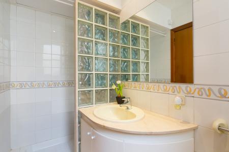 Appartement te huur in Barcelona Cabanes - Paral-lel