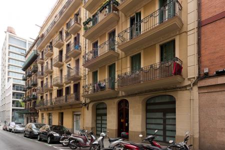 Appartement te huur in Barcelona Cabanes - Paral-lel