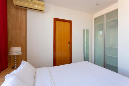 Spazioso attico in affitto in via Cabanes con Para.lel