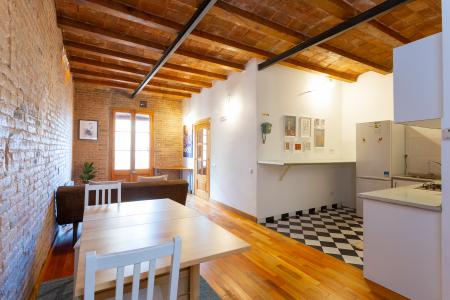 Piso de una habitación con balcón y WiFi