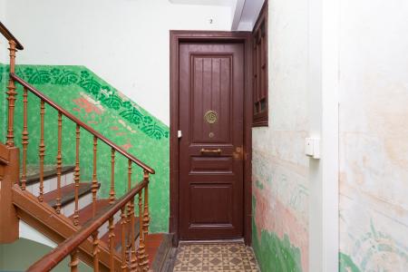 Piso de una habitación con balcón y WiFi