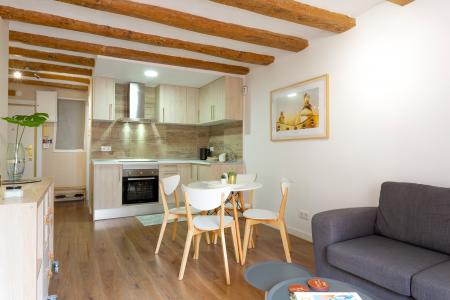Appartement te huur in Barcelona Carretes - Cera