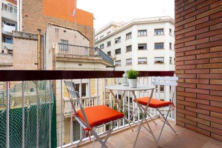 Appartement te huur in Barcelona Neptú - Luis Antunez