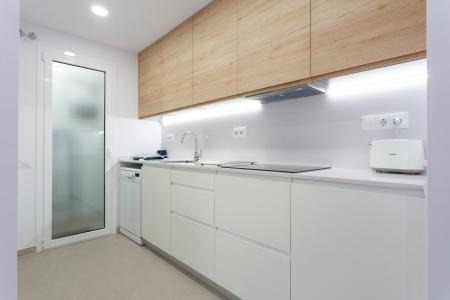 Appartement te huur in Barcelona Neptú - Luis Antunez