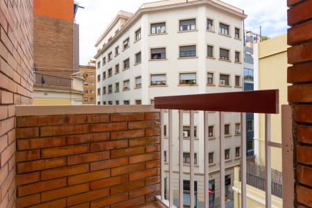Appartement te huur in Barcelona Neptú - Luis Antunez