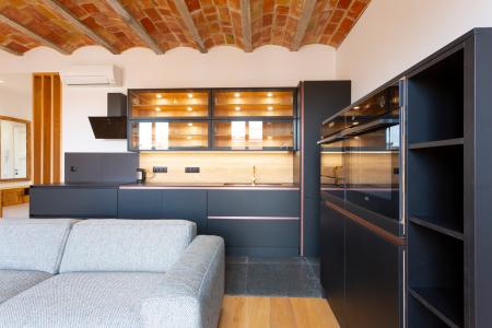 Piso de 2 habitaciones y gran terraza en Sagrada Familia