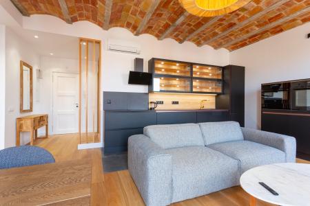Piso de 2 habitaciones y gran terraza en Sagrada Familia