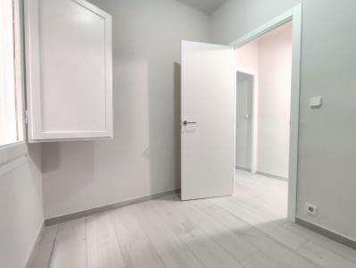 Appartement à louer à Barcelona Av. Meridiana - PlaÇa De MossÈn ClapÉs