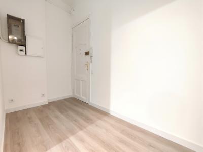 Apartment for Rent in Barcelona Casanova - Londres