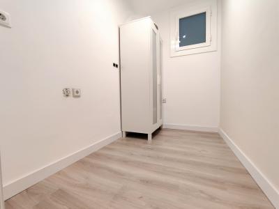 Apartment for Rent in Barcelona Casanova - Londres