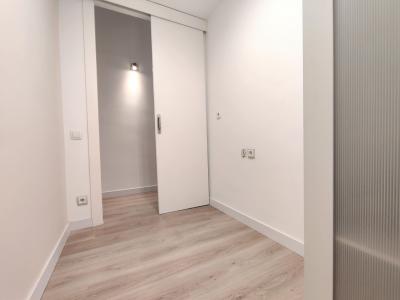 Apartment for Rent in Barcelona Casanova - Londres