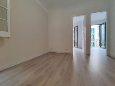 Apartment for Rent in Barcelona Casanova - Londres