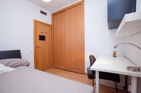 Apartment for Rent in Barcelona Tamarit - Mercat De Sant Antoni